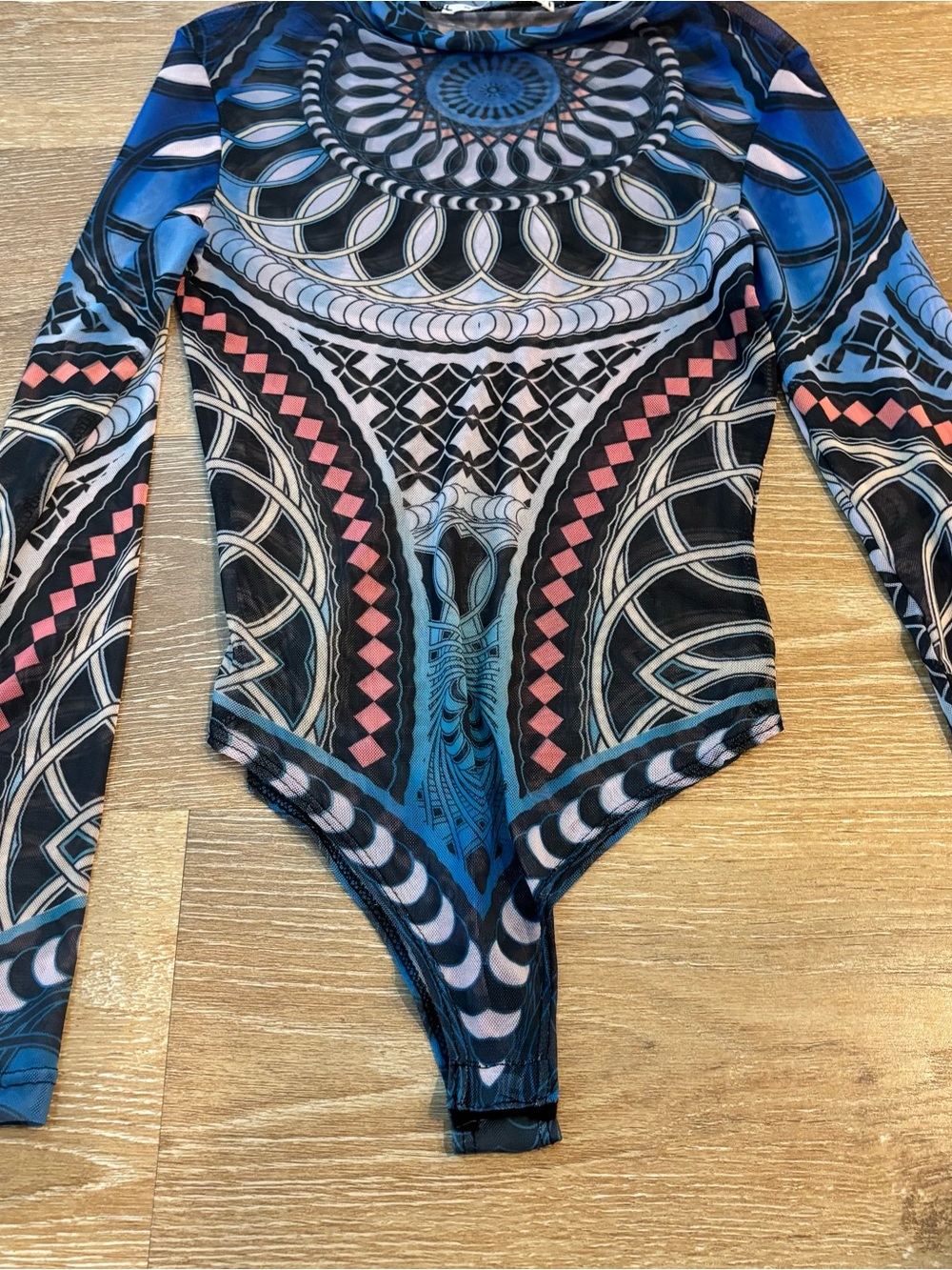 NYLON APPAREL Sheer Graphic Snap Long-sleeve Turtleneck Bodysuit Sz S